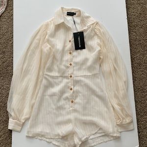 Pretty little thing short jumper with long sleeves NEW with tags